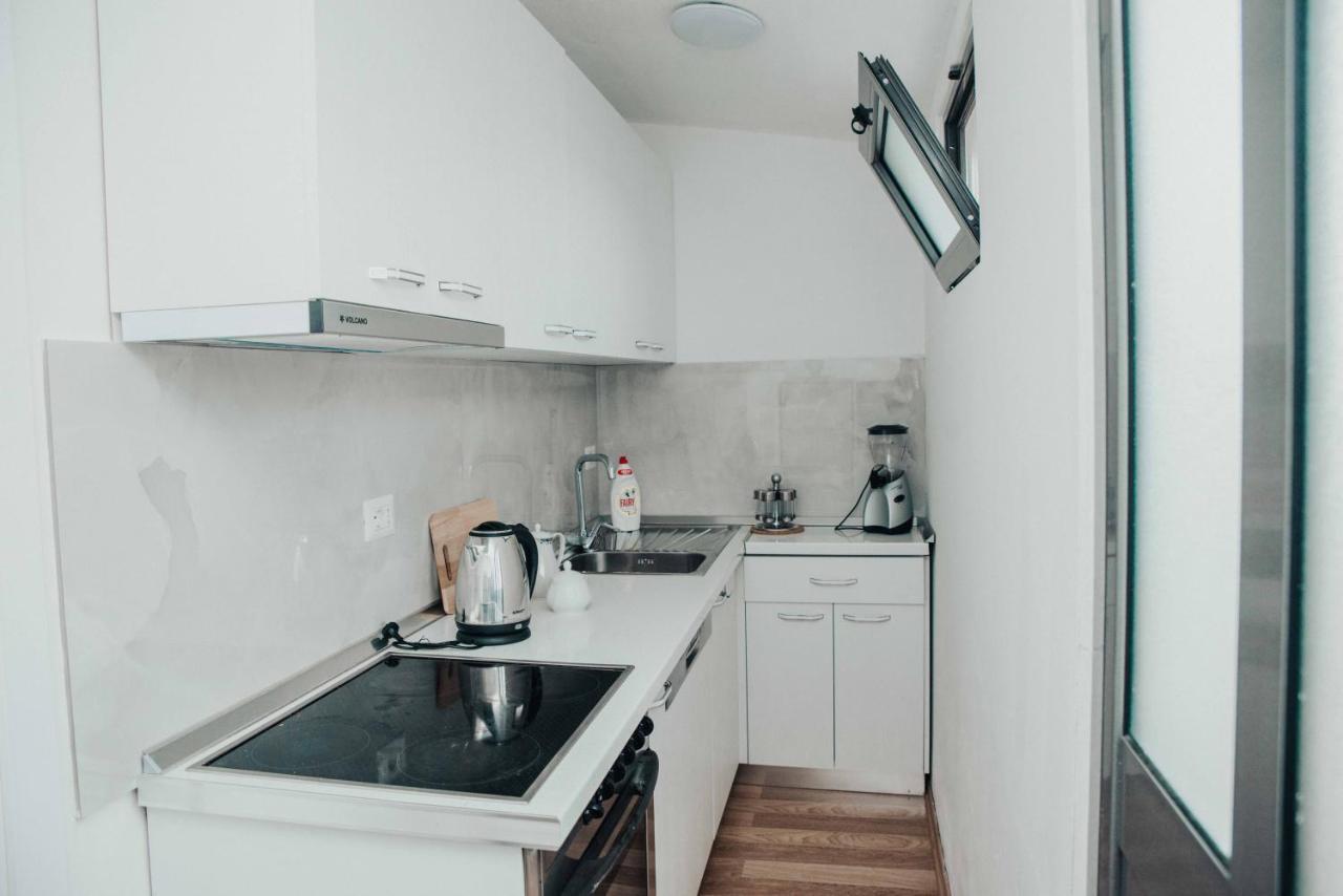 With Amazing View In The Center Apartamento Shkodër